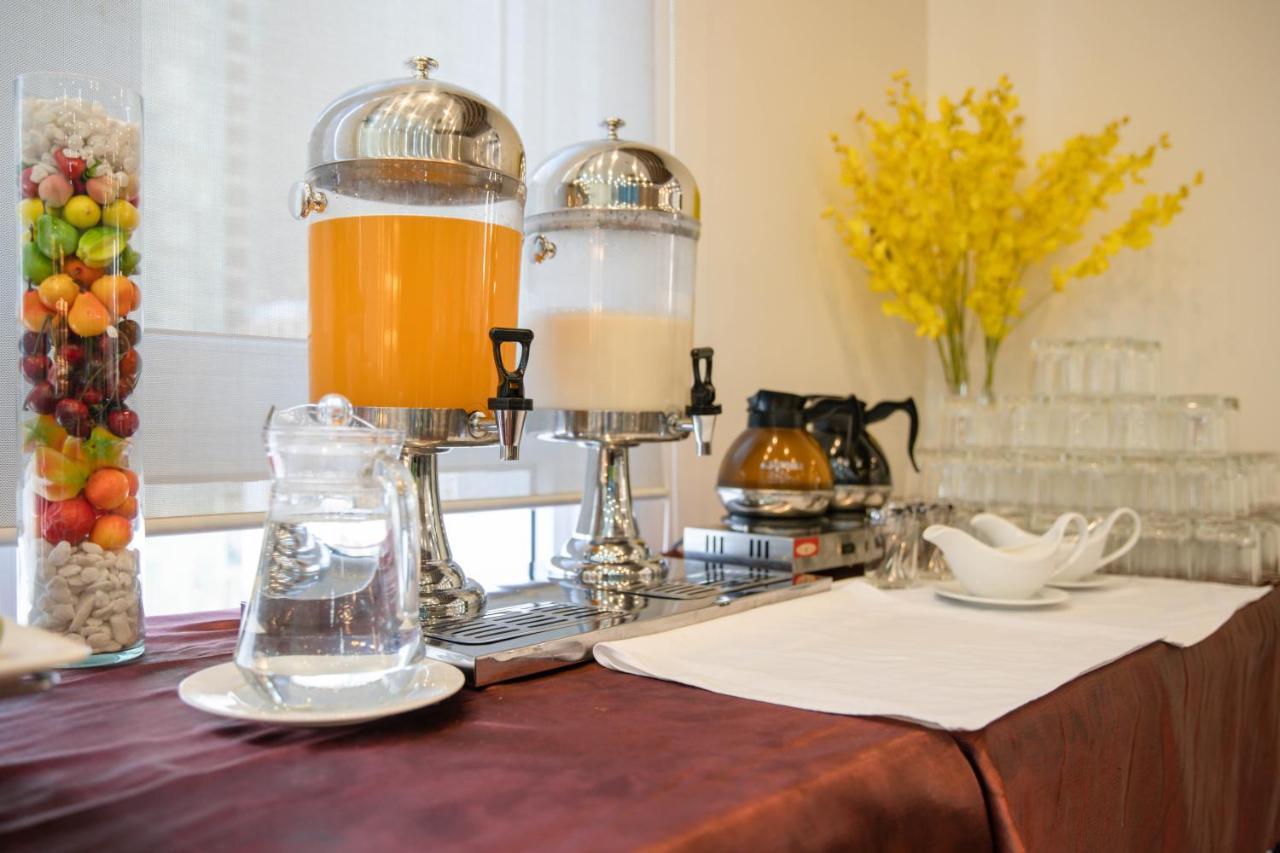 Tay Bac Hotel Дананг Екстериор снимка