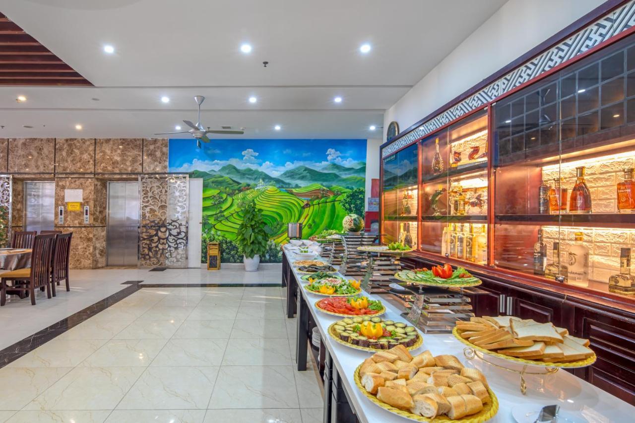 Tay Bac Hotel Дананг Екстериор снимка