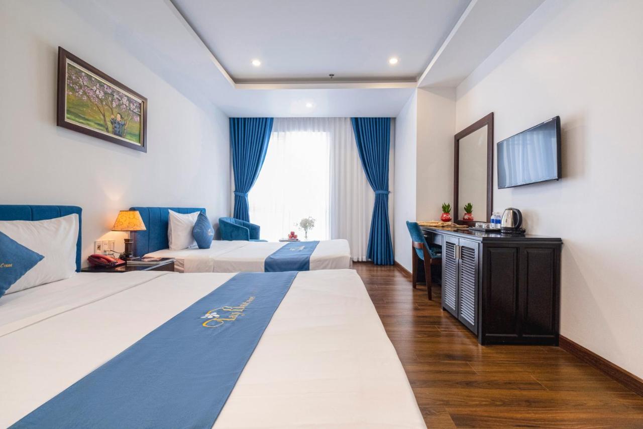 Tay Bac Hotel Дананг Екстериор снимка