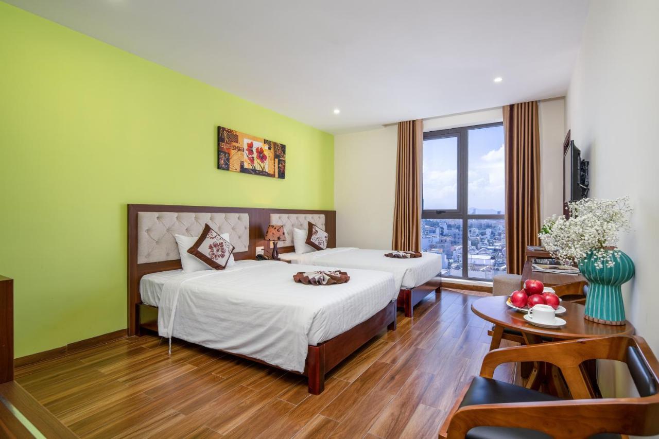 Tay Bac Hotel Дананг Екстериор снимка