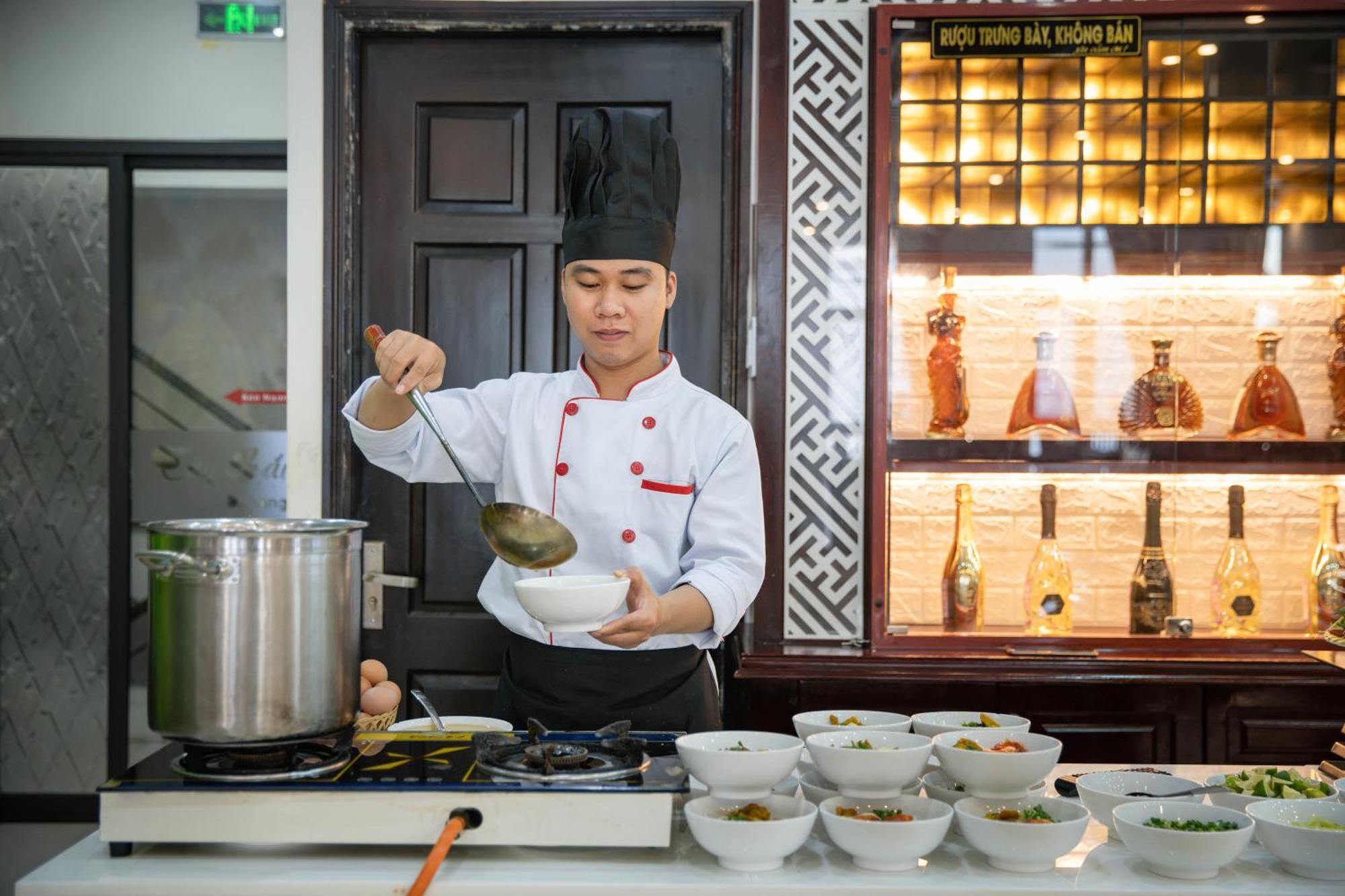 Tay Bac Hotel Дананг Екстериор снимка
